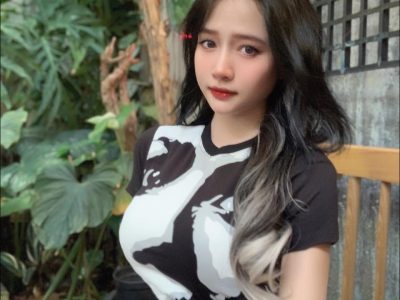 Em Thỏ Xinh 2K6 ngực bự show cam mãn nhãn trên facebook